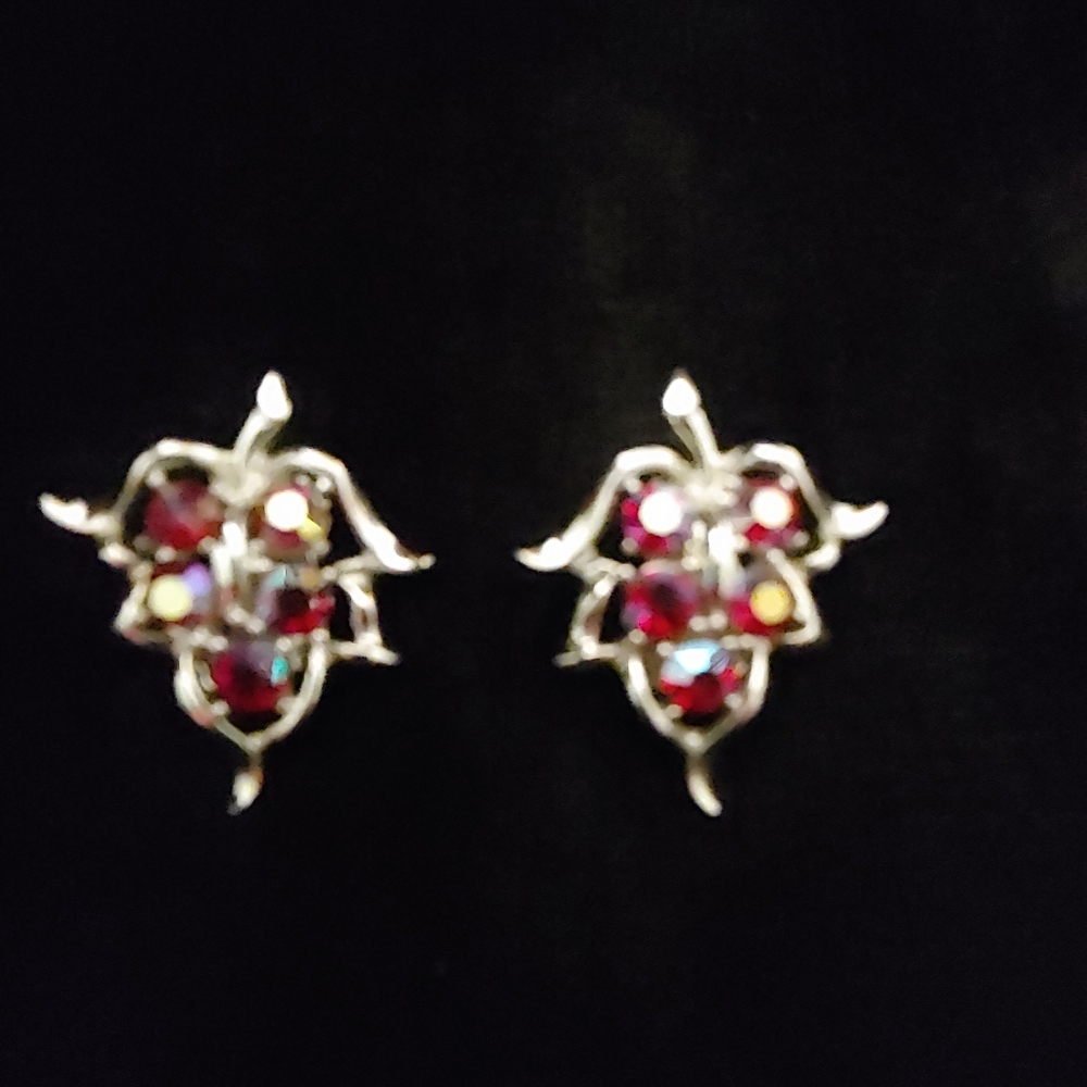 VTG Sarah Coventry AB Clip on Earrings
